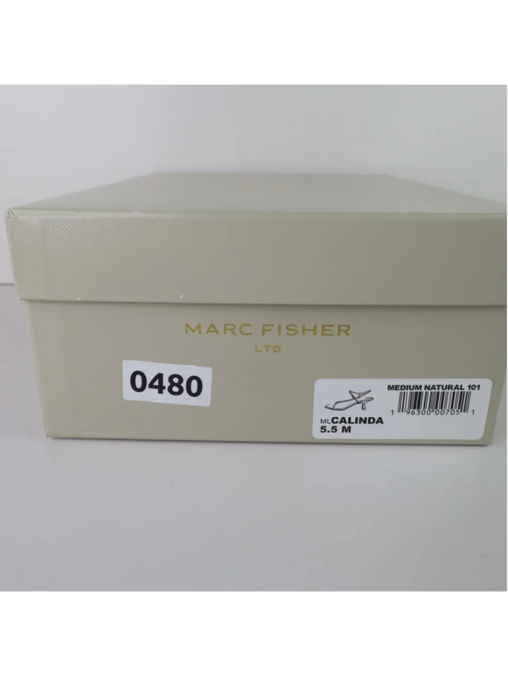 Marc Fisher LTD Calinda Sandals 5.5M Medium Natural Leather Thong Heels 0480